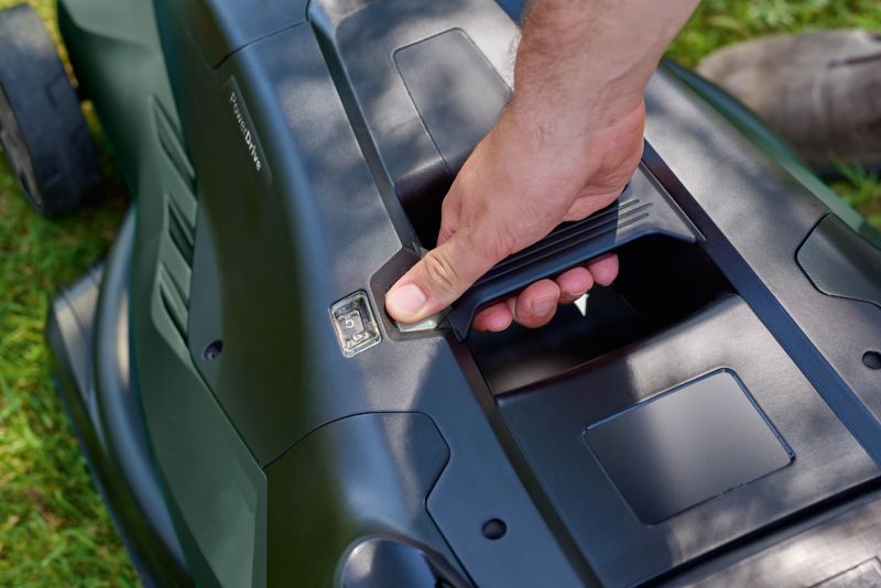 Kosiarka elektryczna Bosch Universal Rotak 650