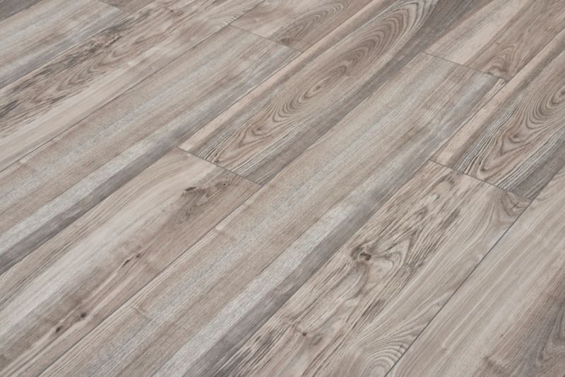 Panele podłogowe Colours Dąb Srebrny AC4 2,22 m2