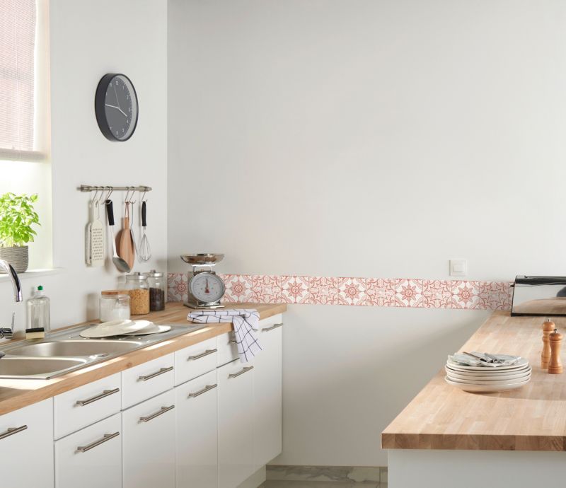 Pasek samoprzylepny GoodHome Richi czerwony 5 m