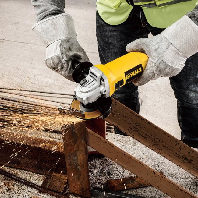Szlifierka kątowa DeWalt 125 mm 950 W