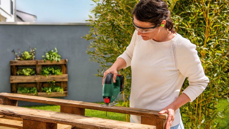 Wyrzynarka Bosch EasySaw 18 V - 70 bez akumulatora