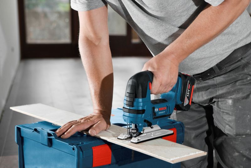 Wyrzynarka Bosch GST 18 V - LI