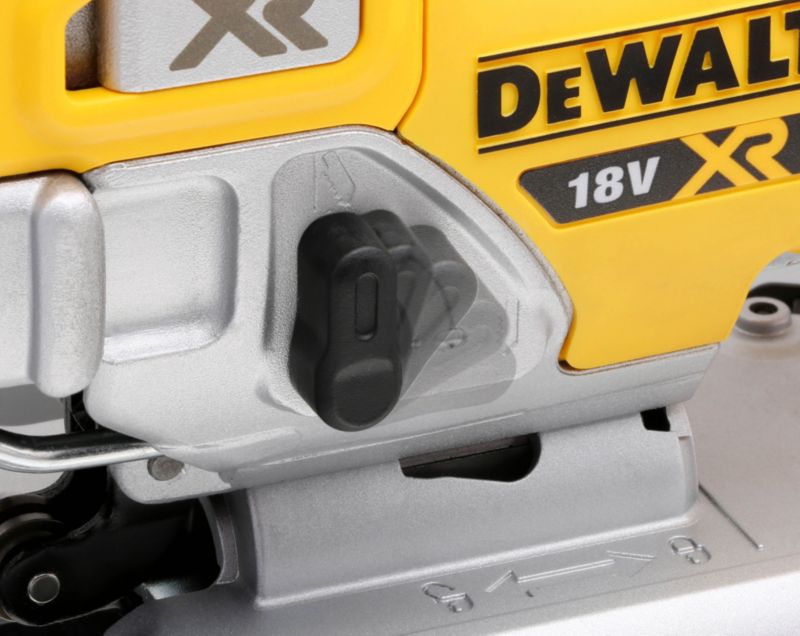 Wyrzynarka DeWalt 18 V XR DCS334N-XJ