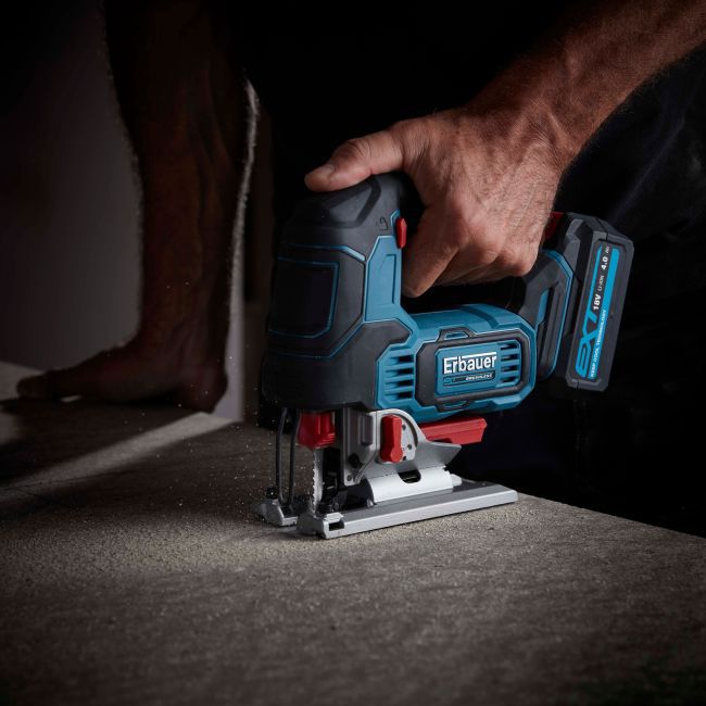 Wyrzynarka Erbauer 18 V bez akumulatora