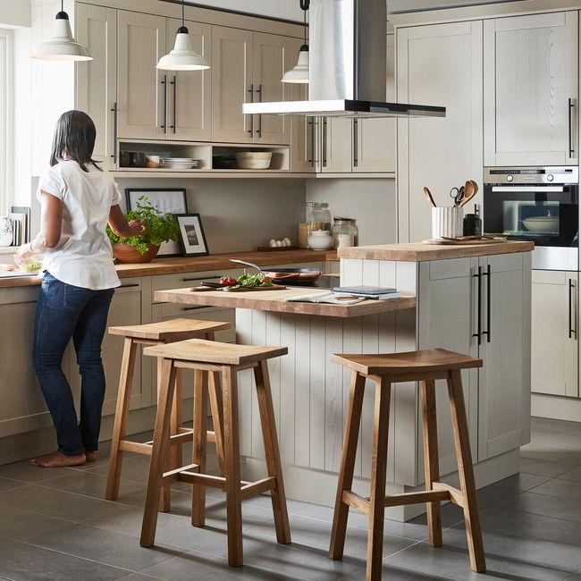 Świecznik szklany suszone kwiaty 23 cm