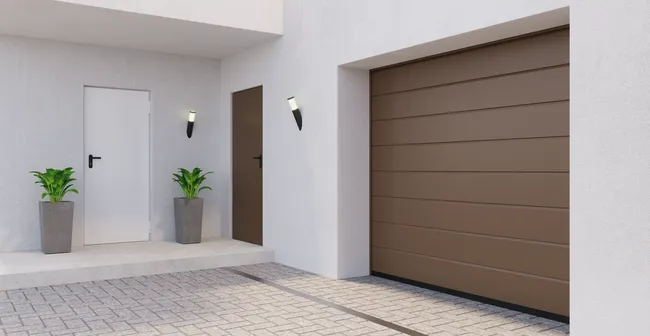 Brama garażowa segmentowa z napędem Isomatic 42 brązowa 2500x2125 mm Hormann