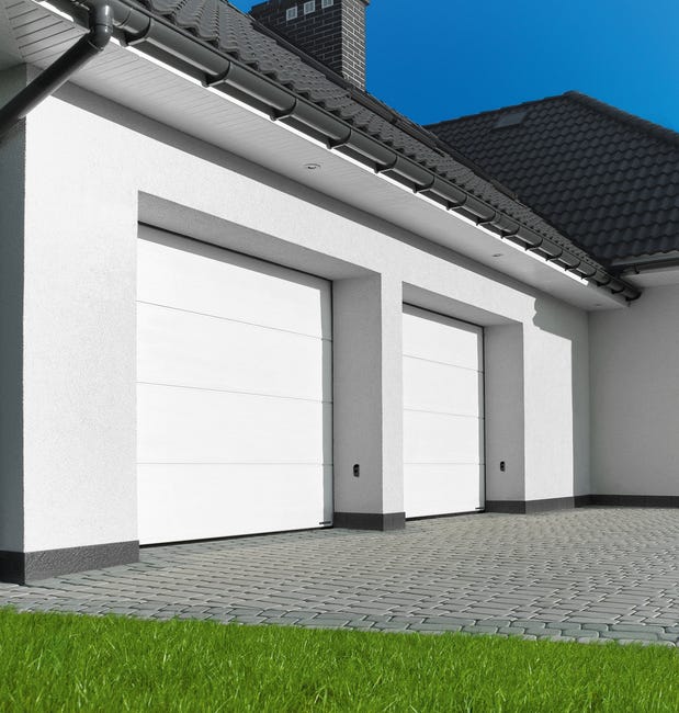 Brama garażowa segmentowa z napędem Nobla Biała 2500x2125 mm Wiśniowski