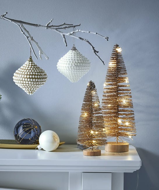 Choinka metalowa 20cm LED czarna