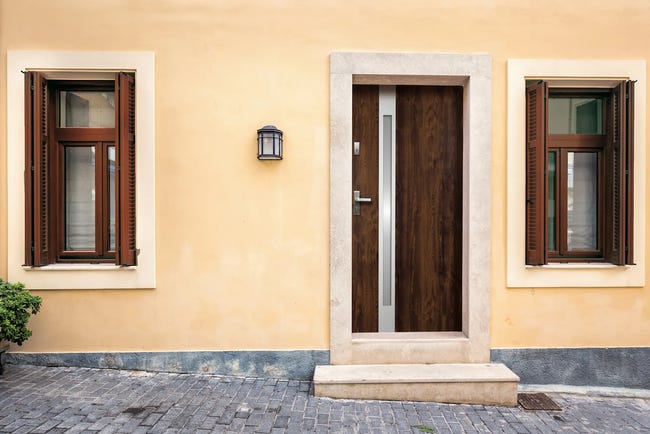 Drzwi zewnętrzne stalowe wejściowe Temidas Orzech 80 Prawe OK Doors Trendline