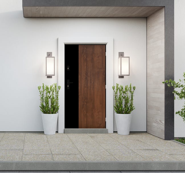 Drzwi zewnętrzne stalowe wejściowe Tikana orzechowe 90 prawe NOTIC DOORS
