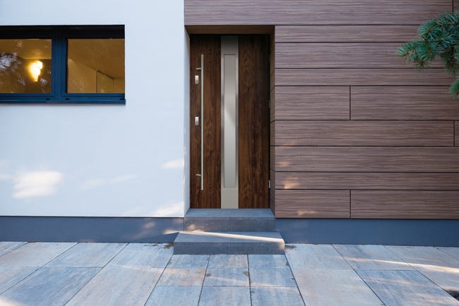 Drzwi zewnętrzne stalowe wejściowe z antabą Neptun Orzech 90 Prawe Ok Doors Trendline