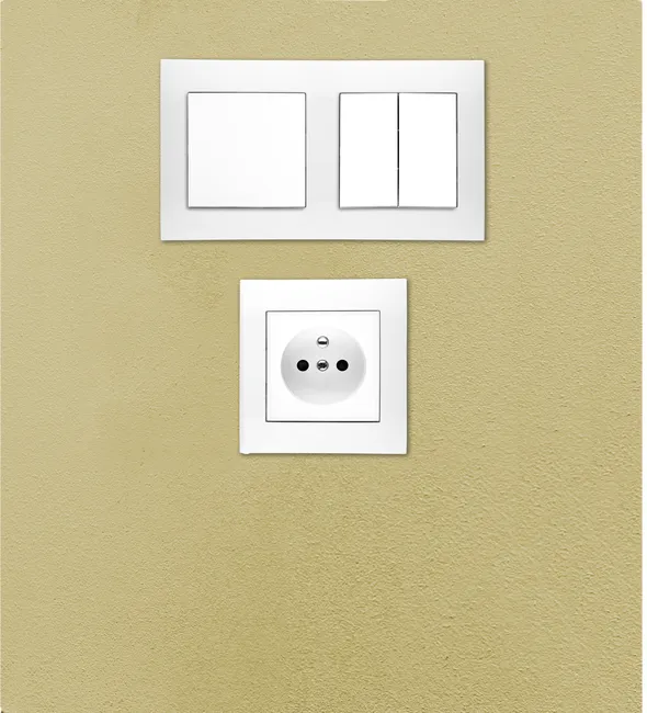 Gniazdo pojedyncze SIMON 54 Biały KONTAKT SIMON