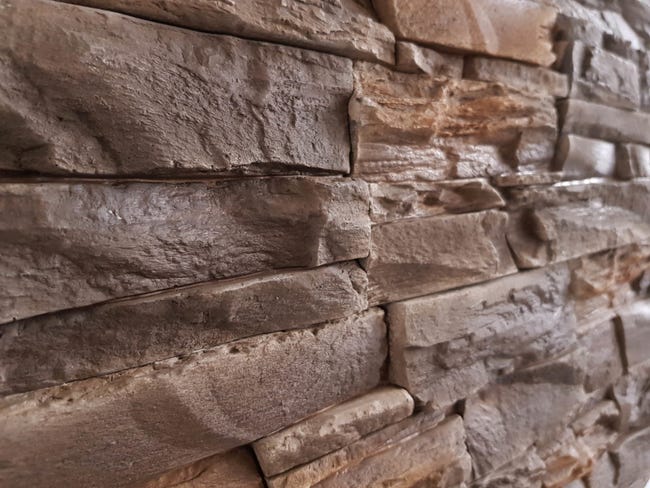 Kamień elewacyjny dekoracyjny betonowy Basalto Copper Brązowy 0.38m2 Incana