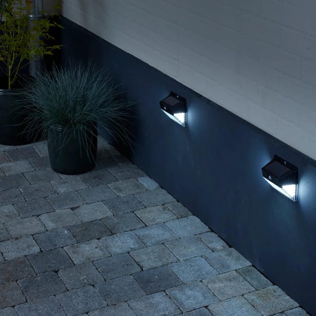 Kinkiet solarny Begur 2 szt. czarny z czujnikiem IP44 LED