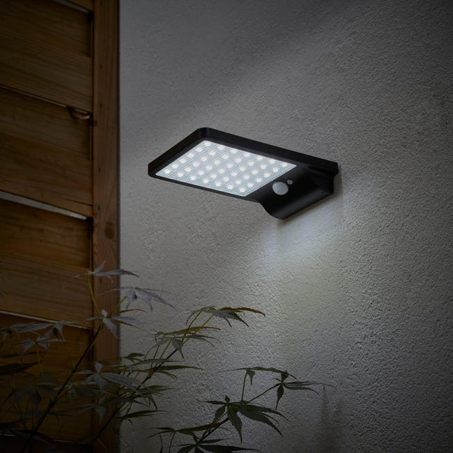 Kinkiet solarny Palms czarny IP44 z czujnikiem Inspire