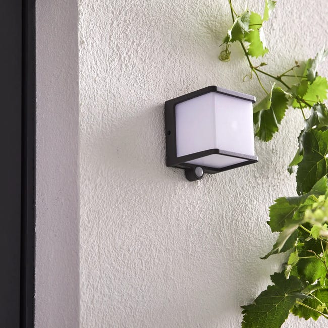 Kinkiet solarny Telin szary 11 cm IP54 LED Inspire