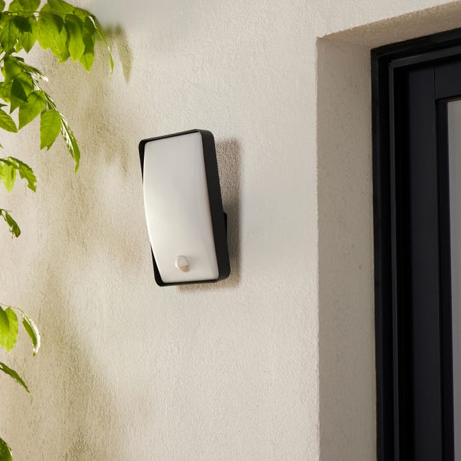 Kinkiet zewnętrzny Algoa szary z czujnikiem 1900 lm IP54 LED Inspire