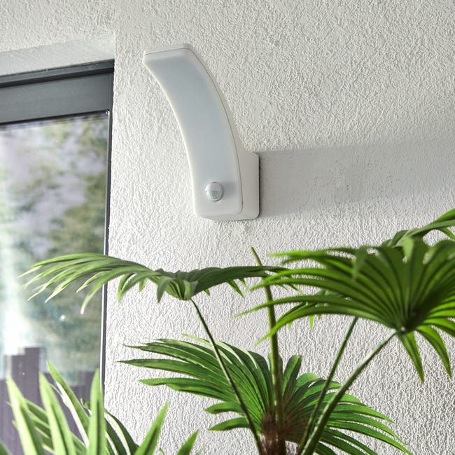 Kinkiet zewnętrzny New Lakko z czujnikiem IP44 LED Inspire