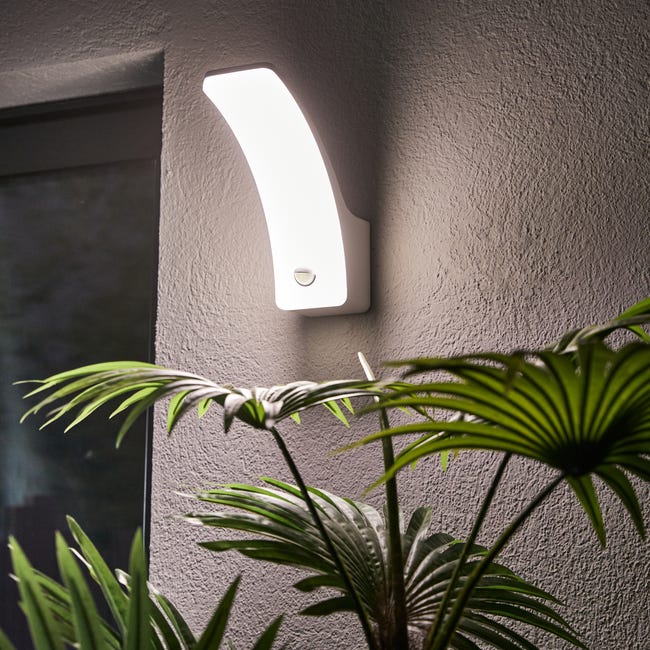 Kinkiet zewnętrzny New Lakko z czujnikiem IP44 LED Inspire