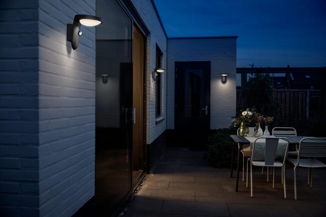 Kinkiet zewnętrzny Rosemarie szary IP44 LED Philips