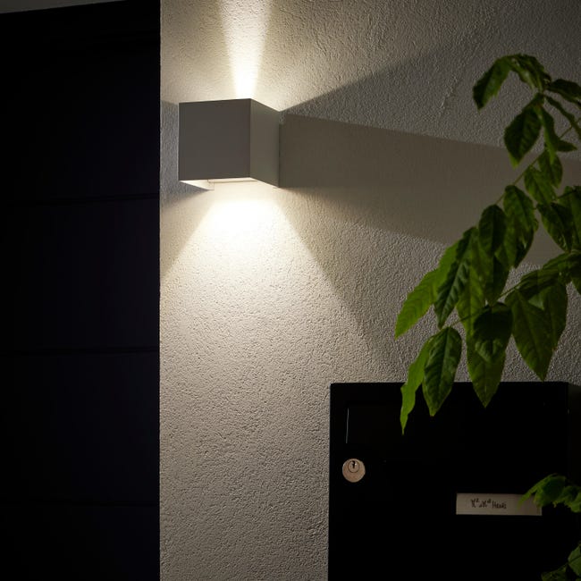 Kinkiet zewnętrzny Roxbury biały kwadratowy IP54 LED Inspire