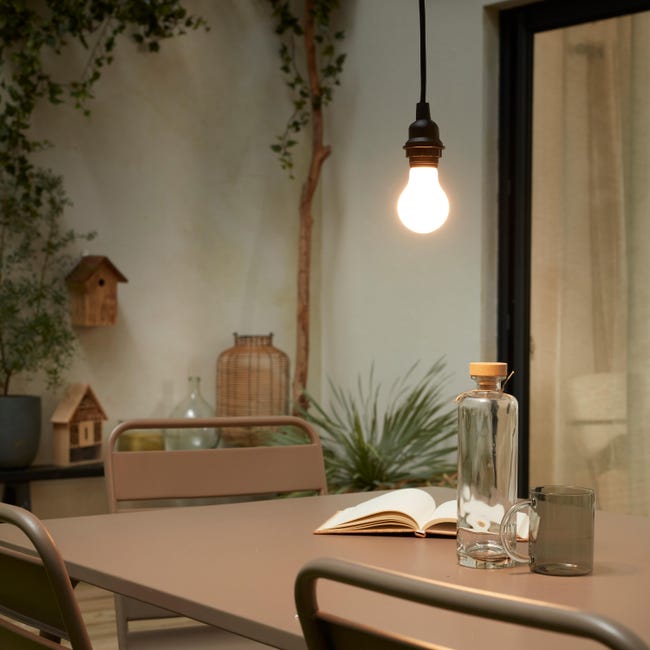 Lampa ogrodowa wisząca Lugo czarna E27 IP44 LED Inspire
