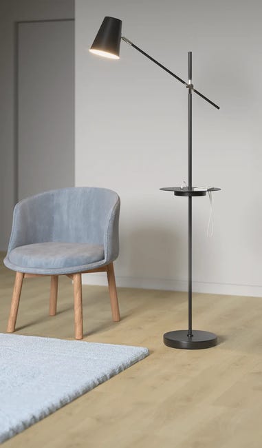 Lampa podłogowa Linear czarna E14 z gniazdem USB Markslojd