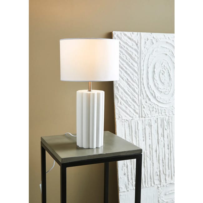 Lampa stołowa Column biała E14 MARKSLOJD