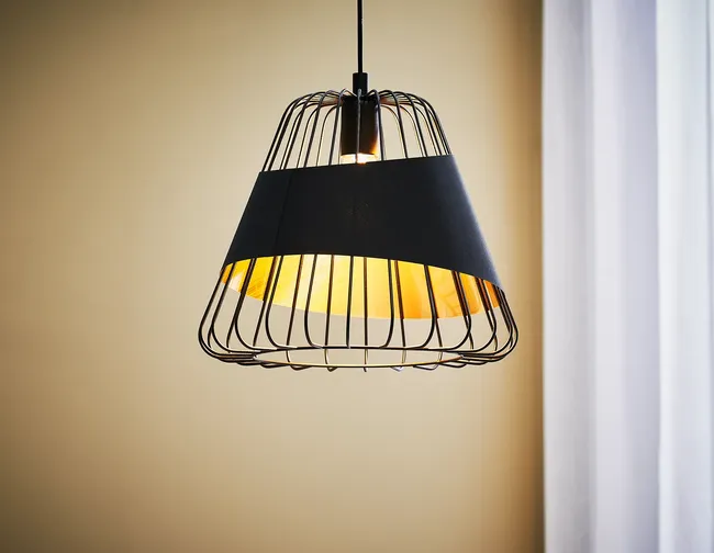 Lampa wisząca Austell czarno-złota E27 Eglo