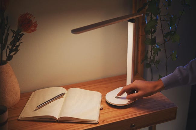 Lampka biurkowa Ivory biało-czarna LED Philips