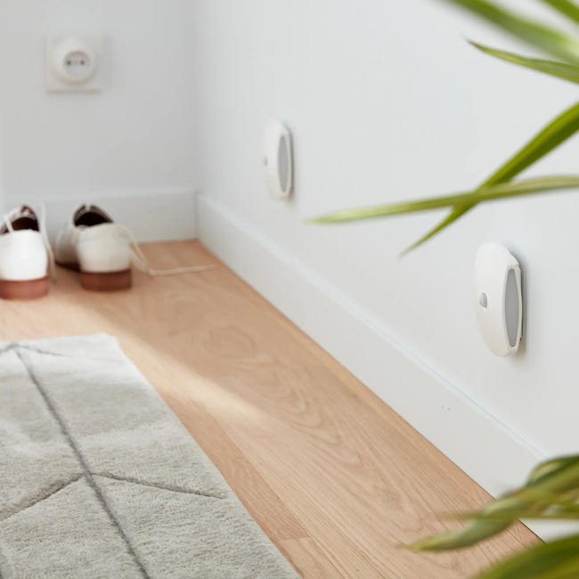 Lampka przenośna Ipsan biała 40 lm LED Inspire