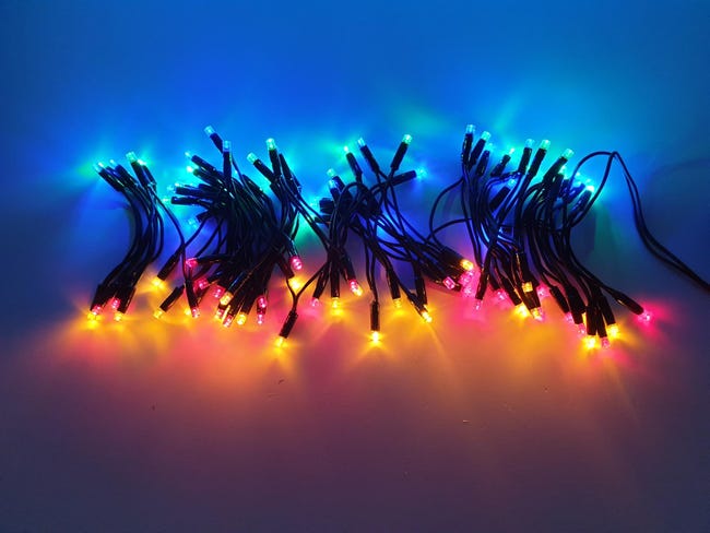 Lampki choinkowe wewnętrzne i zewnętrzne 350cm transformator 100 LED multikolor