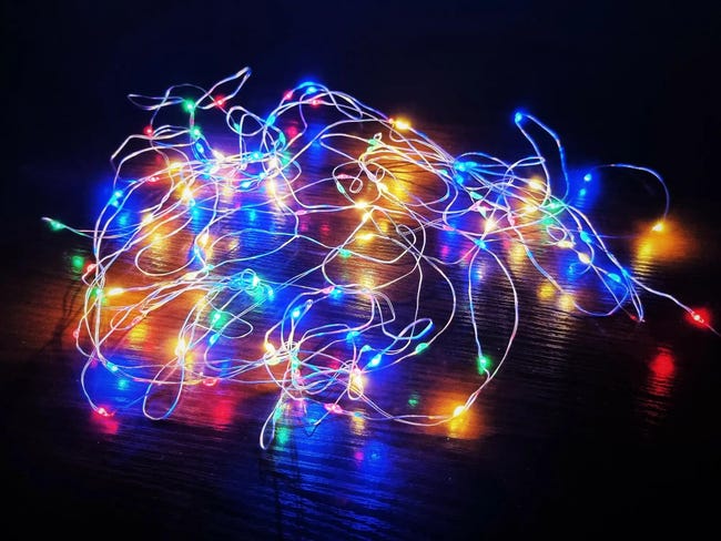 Lampki choinkowe wewnętrzne łezki 1m 100 LED multikolor