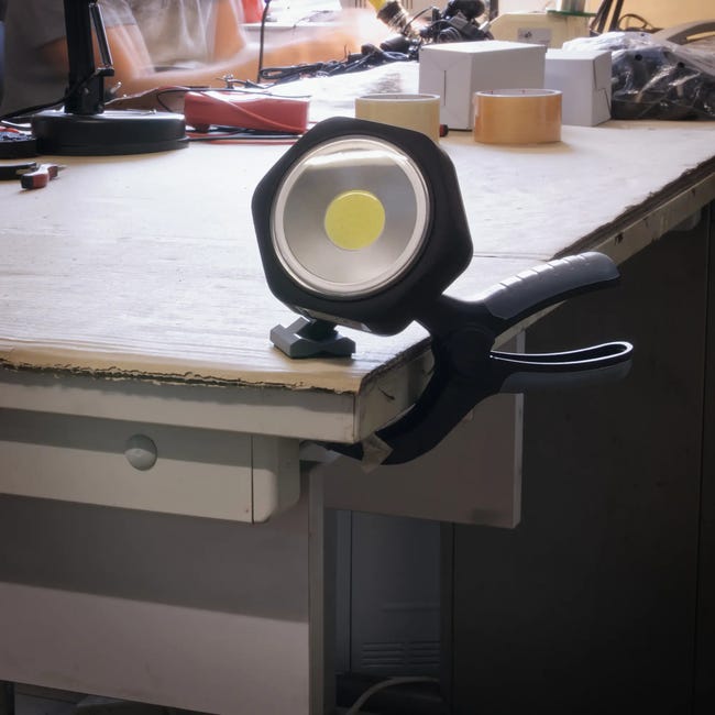 Latarka robocza COB 220LM DPM