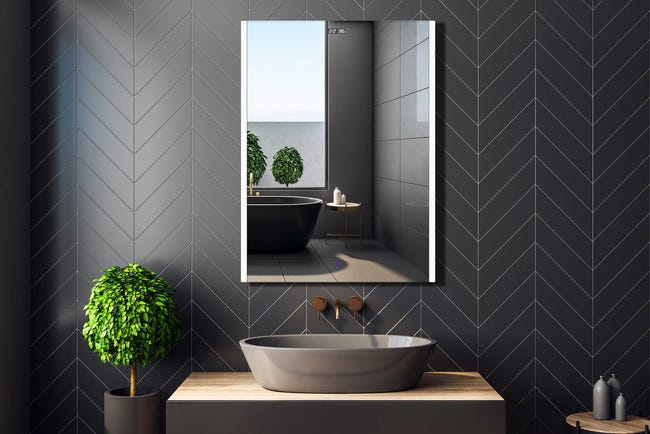 Lustro z wbudowanym oświetleniem PRESTIGE PLUS 64 x 80 VENTI