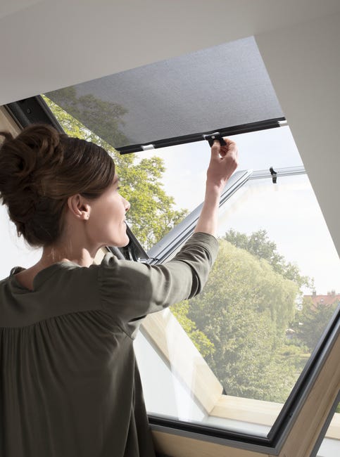 Markiza zewnętrzna okienna grafitowa 78x160 cm Velux