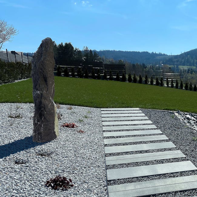 Monolit kamień Deep Black 90-110 cm 50kg czarny Garden Stones