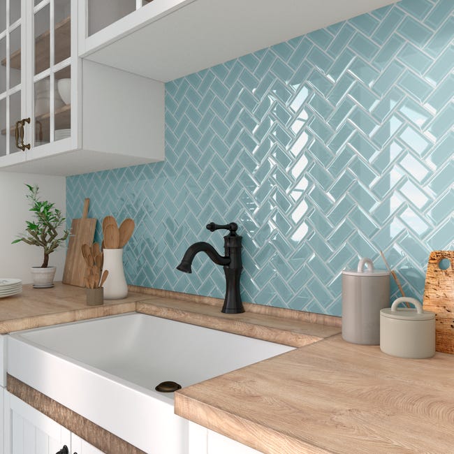 Mozaika Metro Light Blue Chevron 27.9 x 27.4 Artens