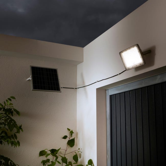 Naświetlacz solarny Bevo 100 srebrny IP65 LED Inspire