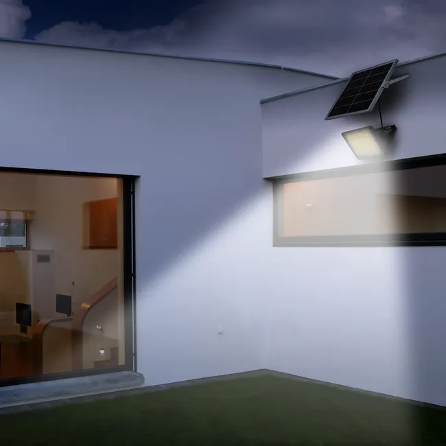 Naświetlacz solarny Bevo srebrny 670 lm IP65 LED Inspire