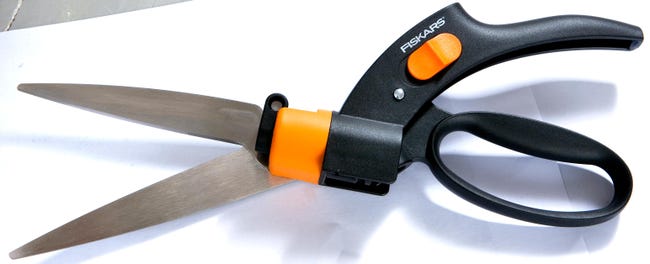 Nożyce do trawy z serwo Fiskars 113680