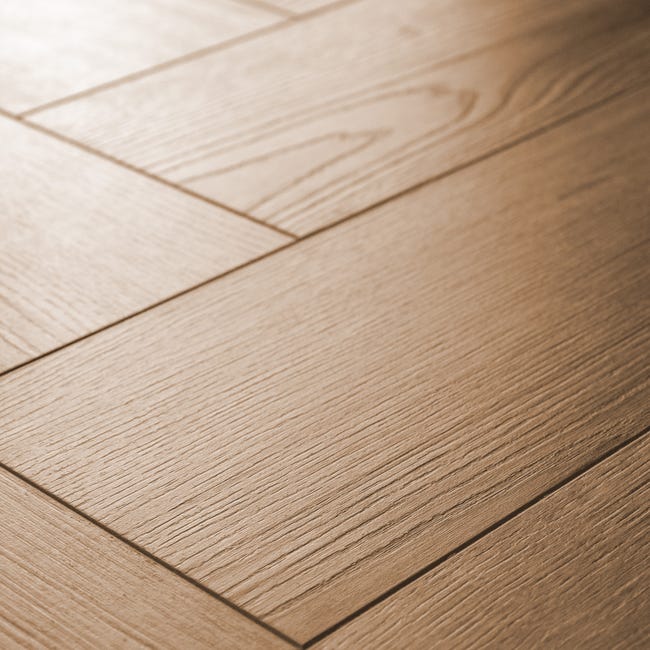 Panele podłogowe laminowane jodełka klasyczna Dąb Prades AC5 8 mm Classen