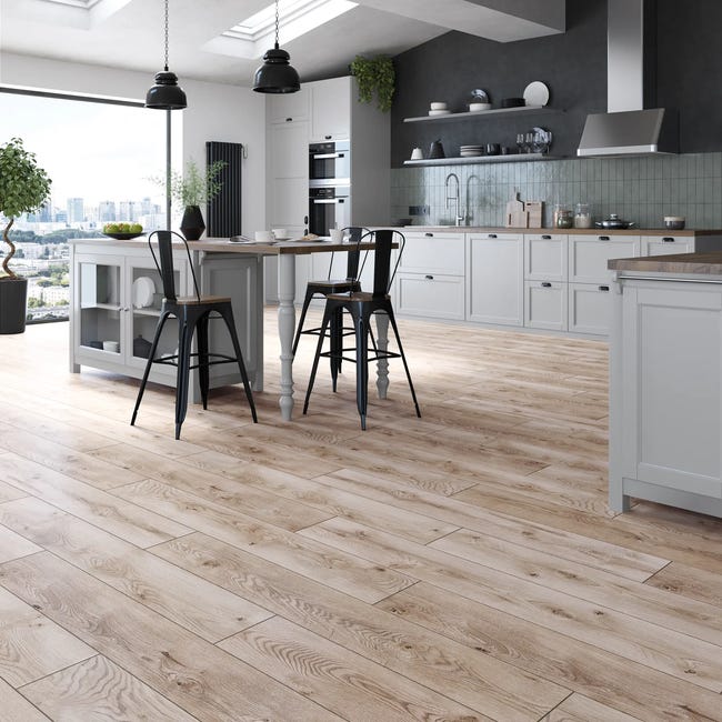 Panele podłogowe laminowane wodoodporne Dąb Avenue AC5 8 mm Classen