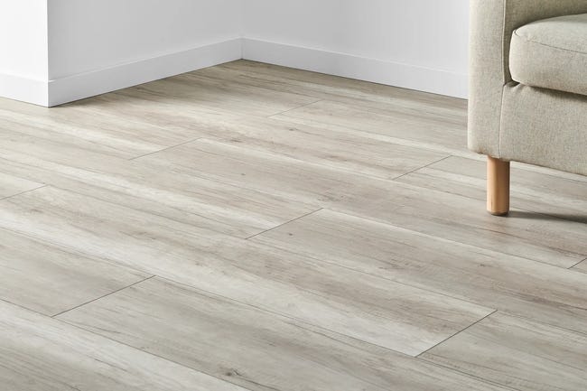 Panele podłogowe laminowane wodoodporne Dąb Selma XL AC5 8 mm Classen