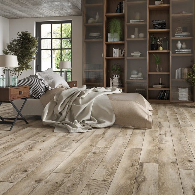Panele podłogowe laminowane wodoodporne Dąb Wolta AC5 10 mm Classen
