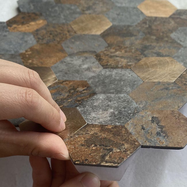 Panele ścienne samoprzylepne PCV dekoracyjne do kuchni Gold Hexagon Fllow