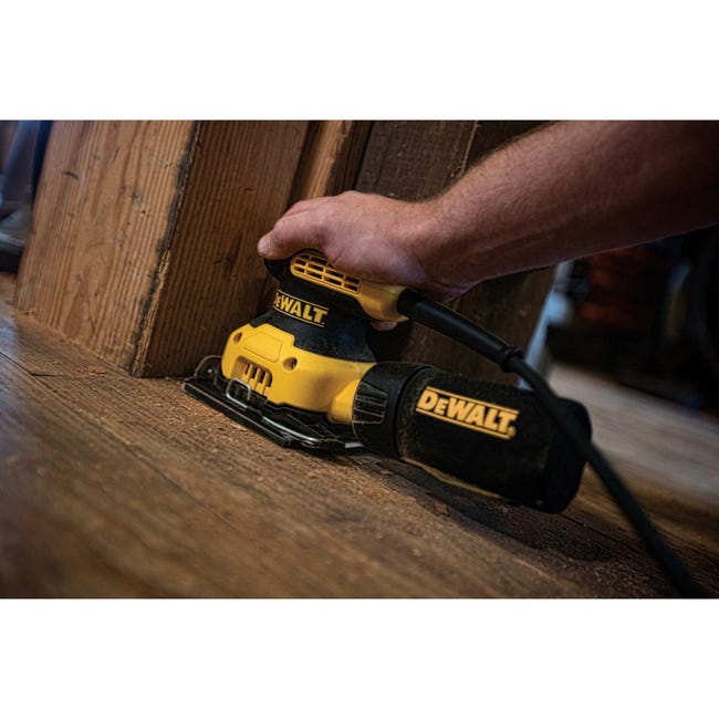 Papier ścierny 115 x 115 mm P180 10 szt. DEWALT