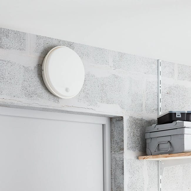 Plafon zewnętrzny Ezy z czujnikiem IP54 1620 lm LED Inspire