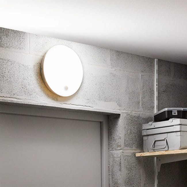 Plafon zewnętrzny Ezy z czujnikiem IP54 1620 lm LED Inspire
