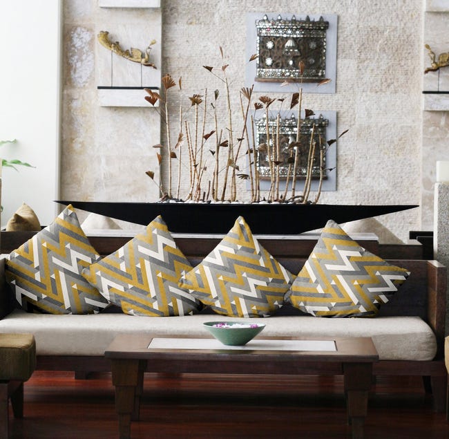 Poduszka Kolmio żółta 45 x 45 cm